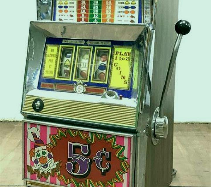 3 Tomb Keepers slot game