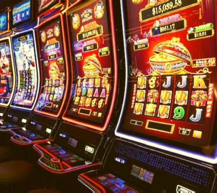 300 Carat Blackjack slot machine