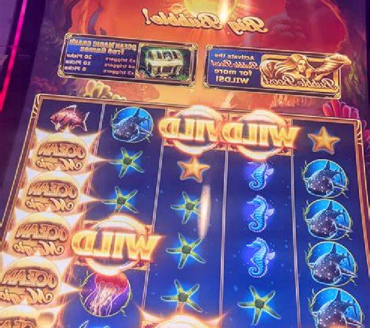 Baccarat Evolution Pairs slot game