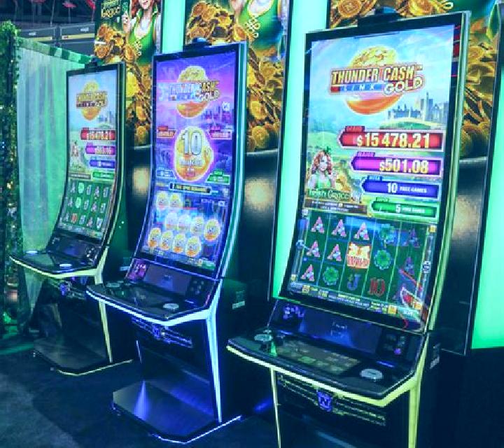 Book Of Wolves - Full Moon slot