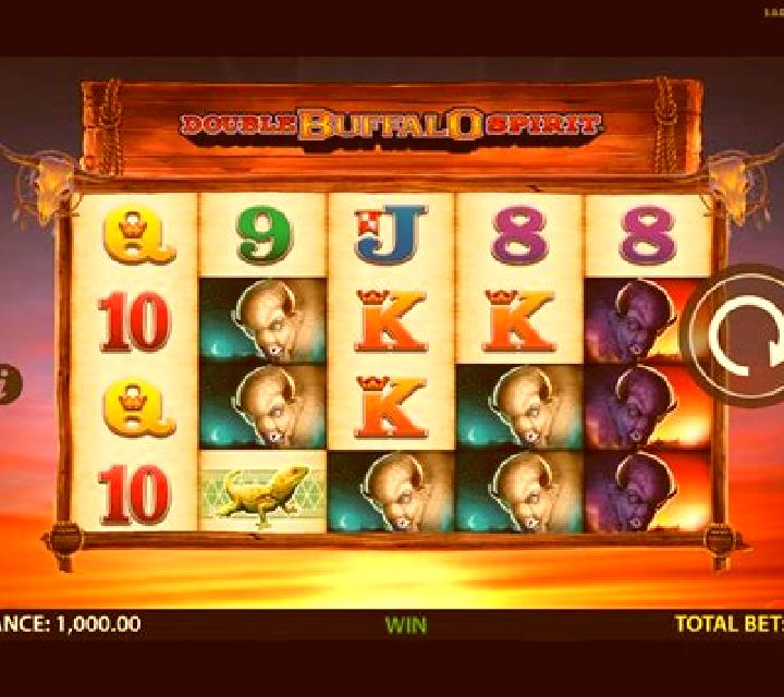 Buffalos Go Wild - Legendary Treasure Hold slot