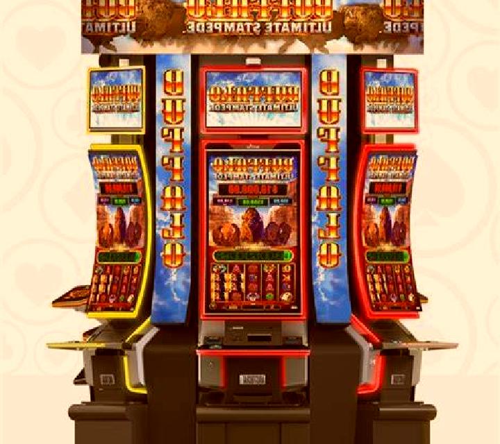 Cave Raiders slot machine