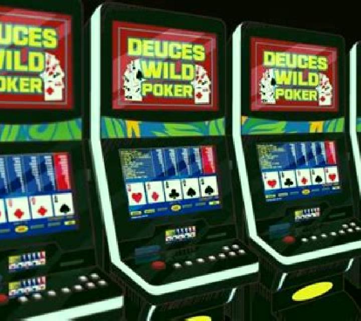 Deuces Wild (Play Labs) slot machine