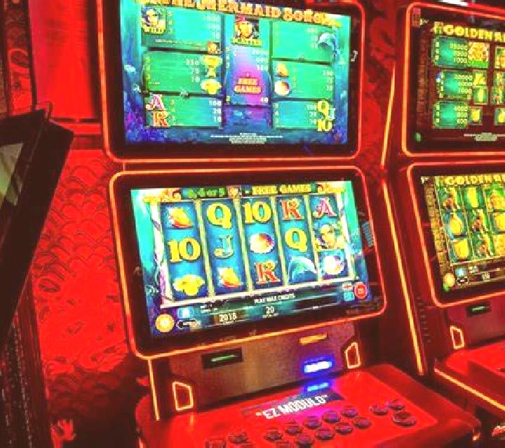 Dice & Drop slot machine