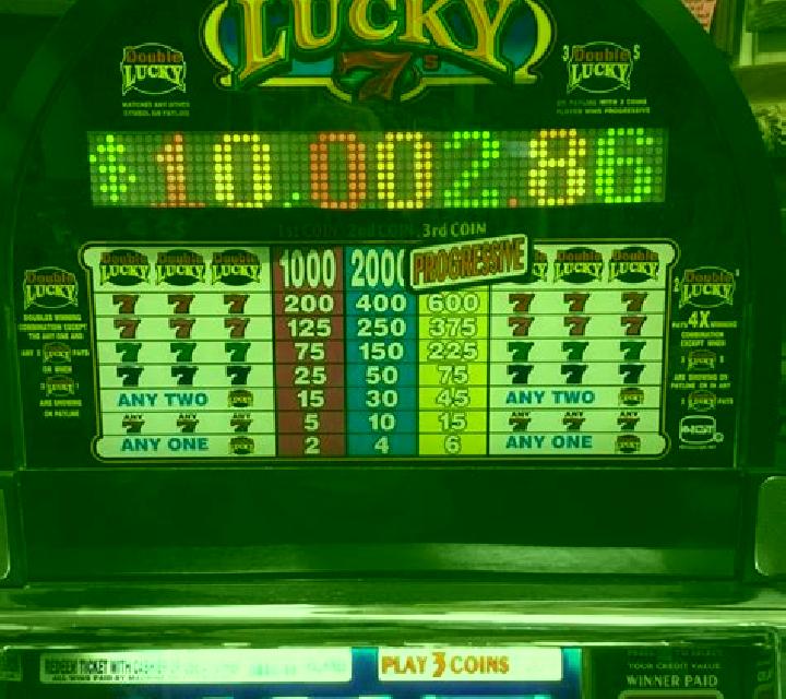 DJ QUEEN slot game
