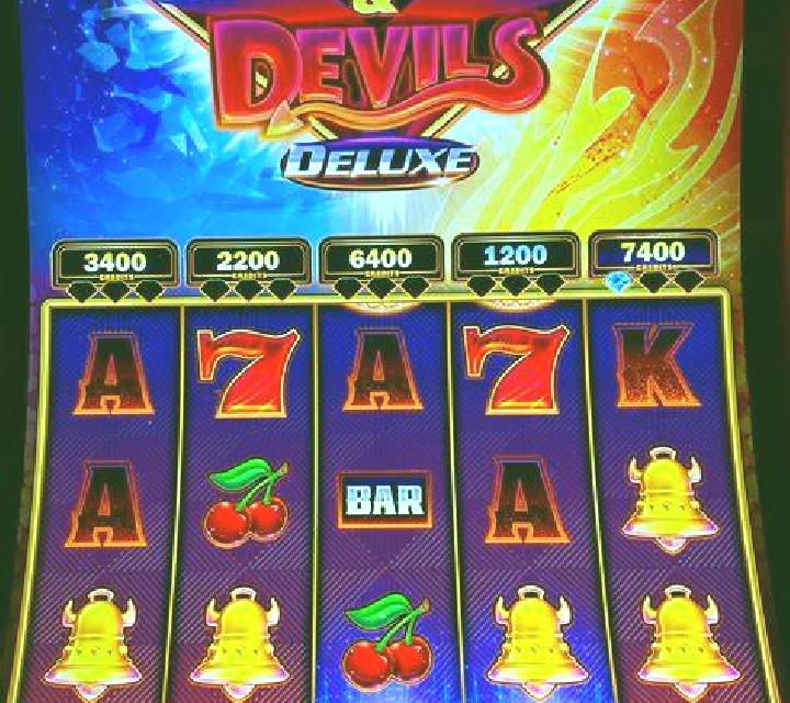 Fight or Die Crew slot game