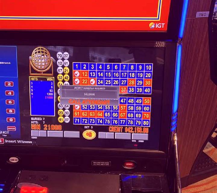 Firefly Keno slot game