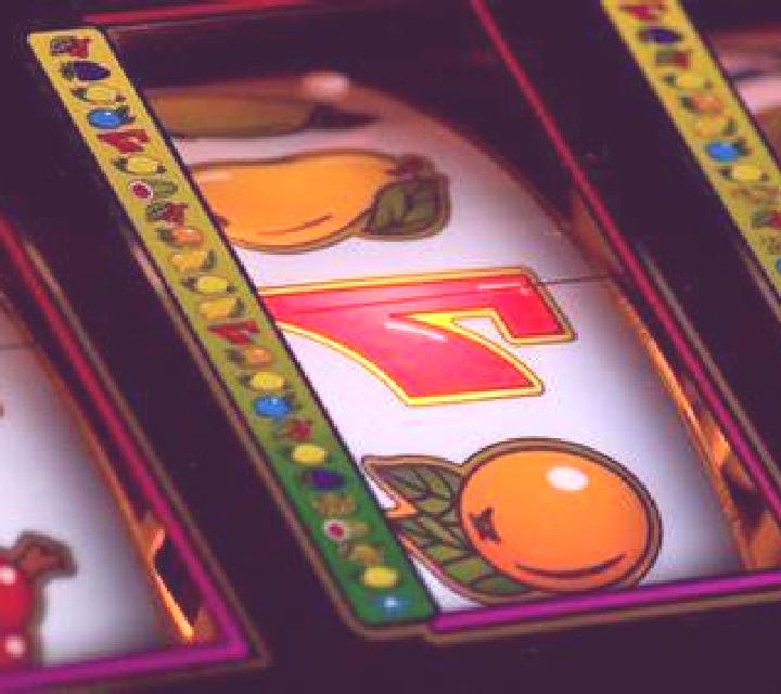 FlyMax slot machine