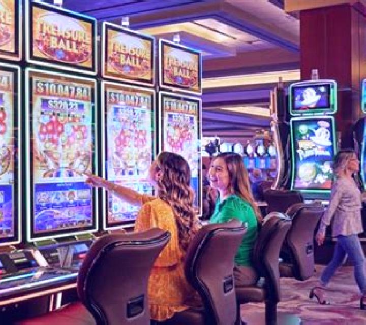 Fruit Salad 40: Play slot machine