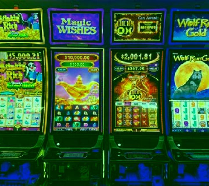 Golf 2 slot machine