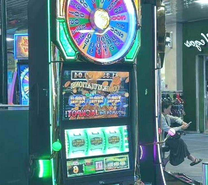 Link King Burning Buffalo online slot