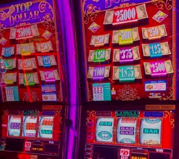 Lucky Clover Spins online slot