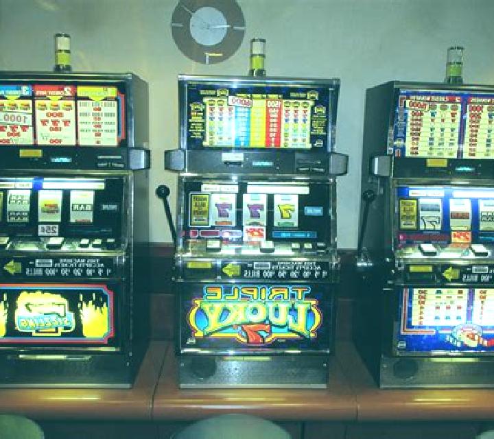 Machina slot machine