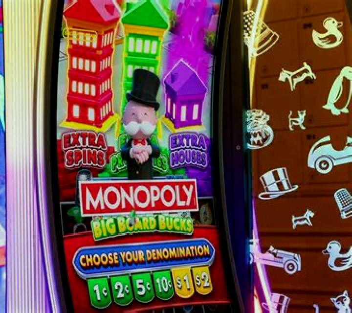 Monopoly Deluxe slot machine