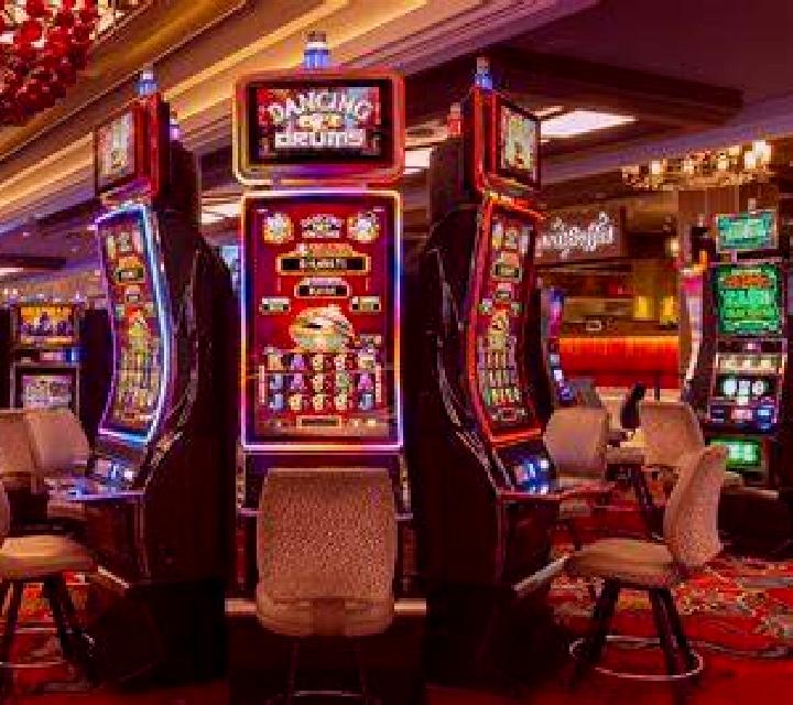 Panda Goes Boom online slot