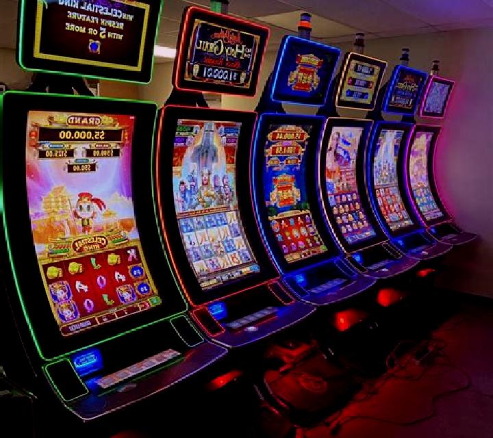 Pick a Briefcase slot game