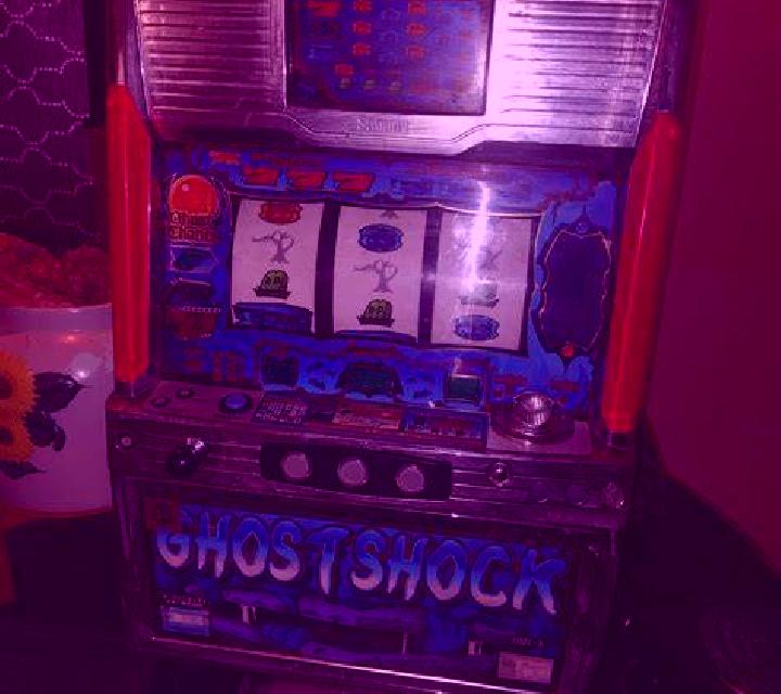Radiant Gems Rapid Respin slot game