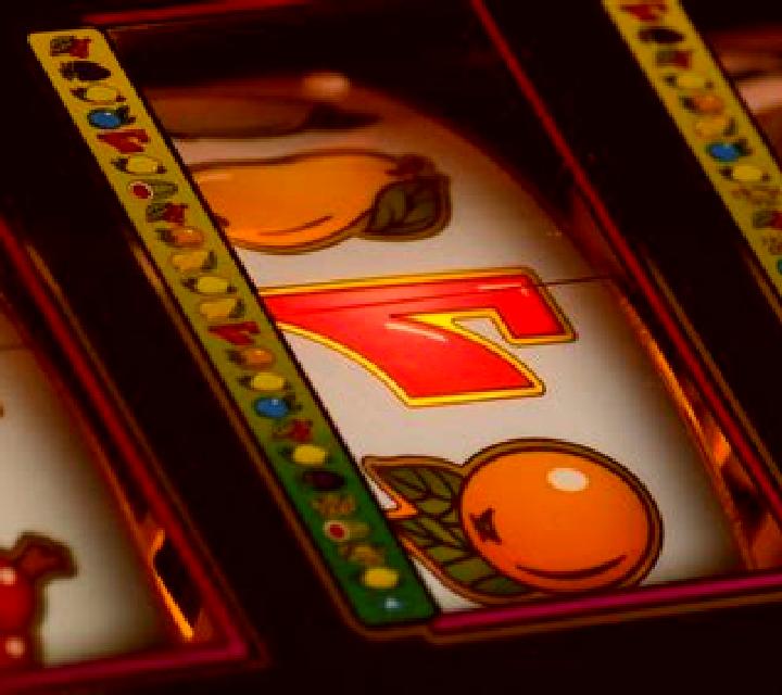 Roulette with Track slot game