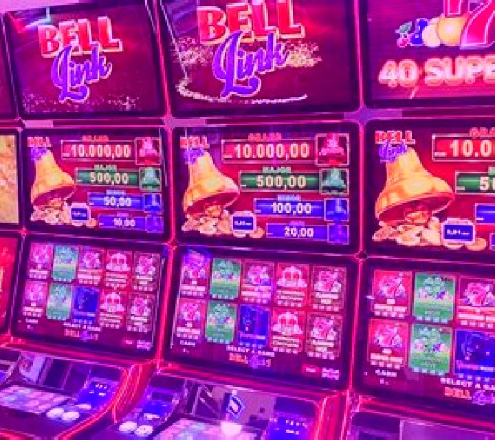 Wage Slave slot machine